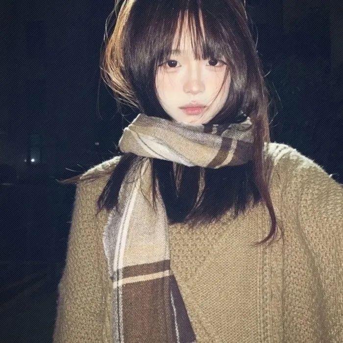 裸女游城